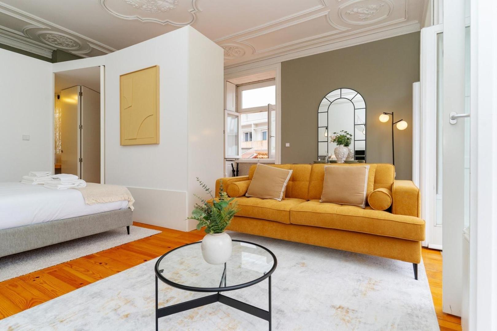 Campo de lujo Loft With Private Balcony And A Classic Ceiling *